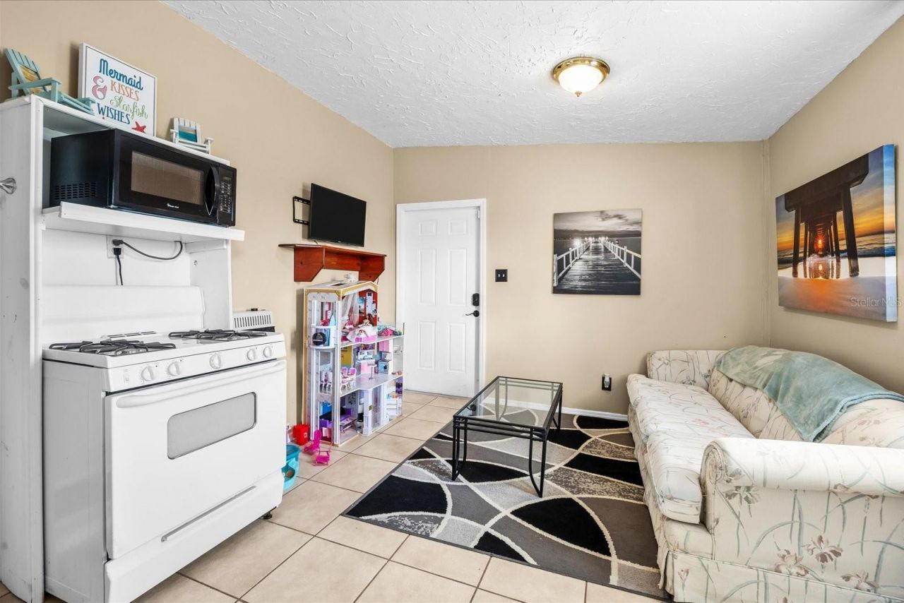 8945 SE 57th Drive , Okeechobee, FL 34974 Photo