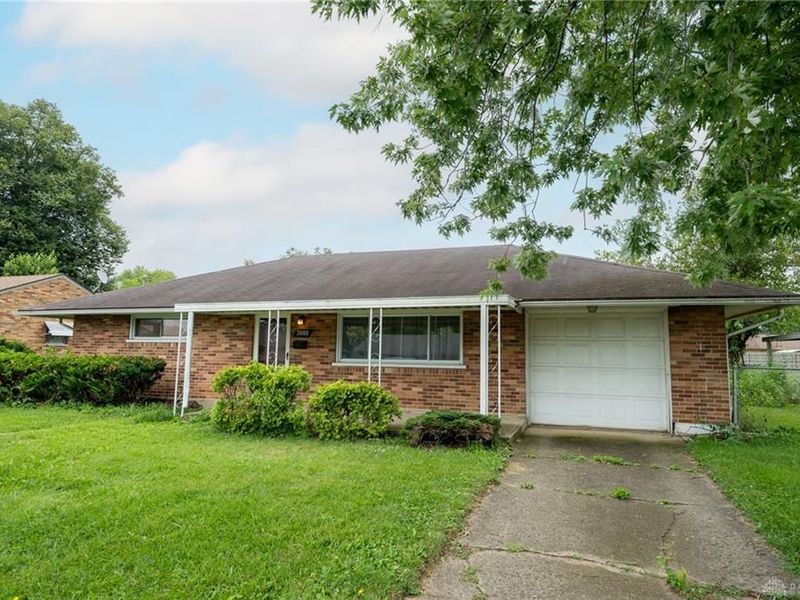 3888 Waterbury Drive, Kettering, OH 45439 Photo 1