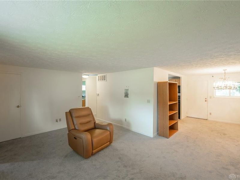3888 Waterbury Drive, Kettering, OH 45439 Photo 6