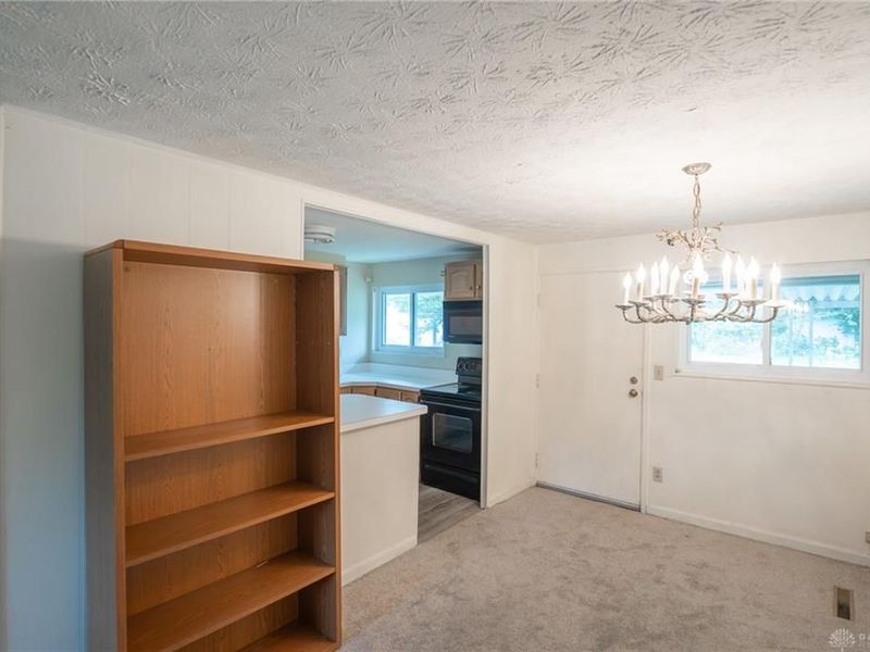 3888 Waterbury Drive, Kettering, OH 45439 Photo 8