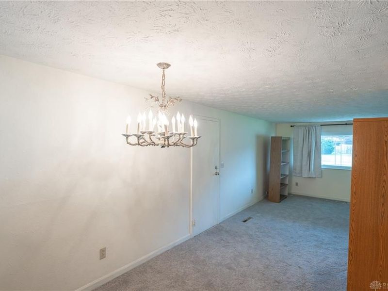 3888 Waterbury Drive, Kettering, OH 45439 Photo 9