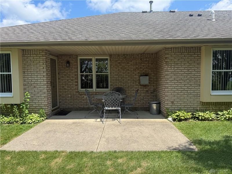 1987 Swallowtail Court, Clayton, OH 45315 Photo 6