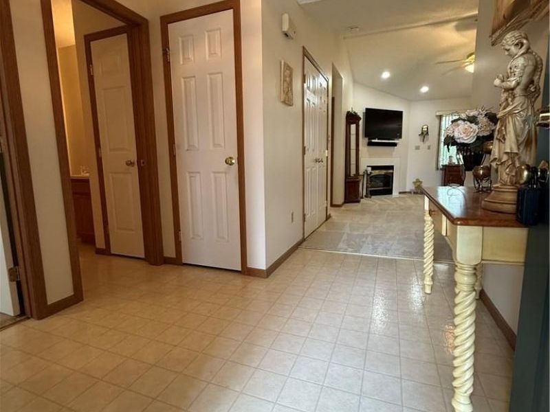 1987 Swallowtail Court, Clayton, OH 45315 Photo 7