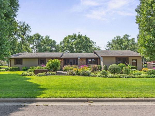 830 Reeds Lane, Glencoe, MN 55336