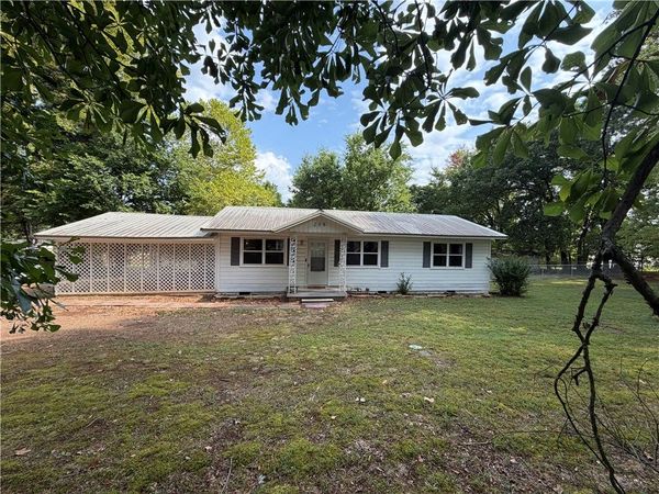 208 CR 3510 , Clarksville, AR 72830