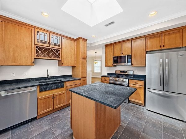 9 Odonnell Sq, Unit 3, Boston, MA 02122