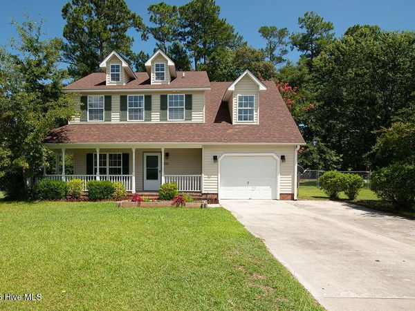 200 Remington Drive, Midway Park, NC 28544