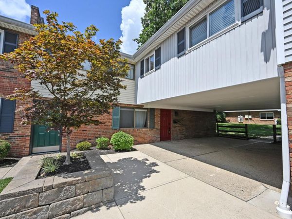 7752 Montgomery Road, Unit 29, Sycamore Twp, OH 45236