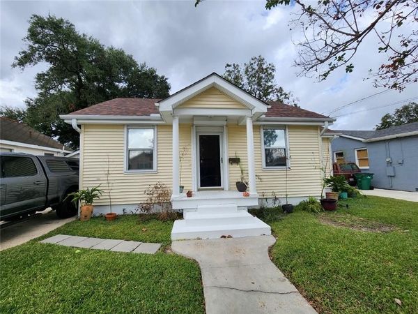 200 CLAIRBORNE Court , Jefferson, LA 70121