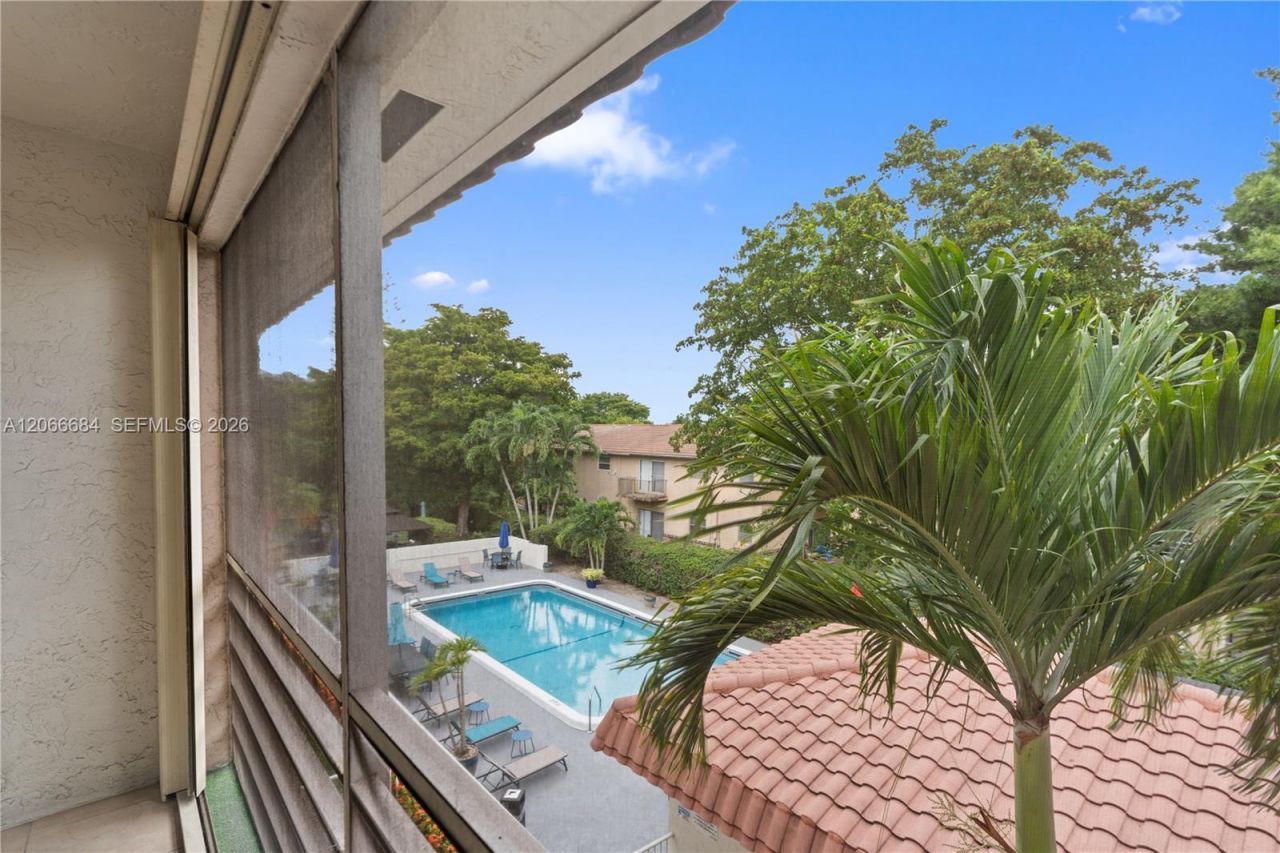 8605 W Sample Rd , Unit 306, Coral Springs, FL 33065 Photo
