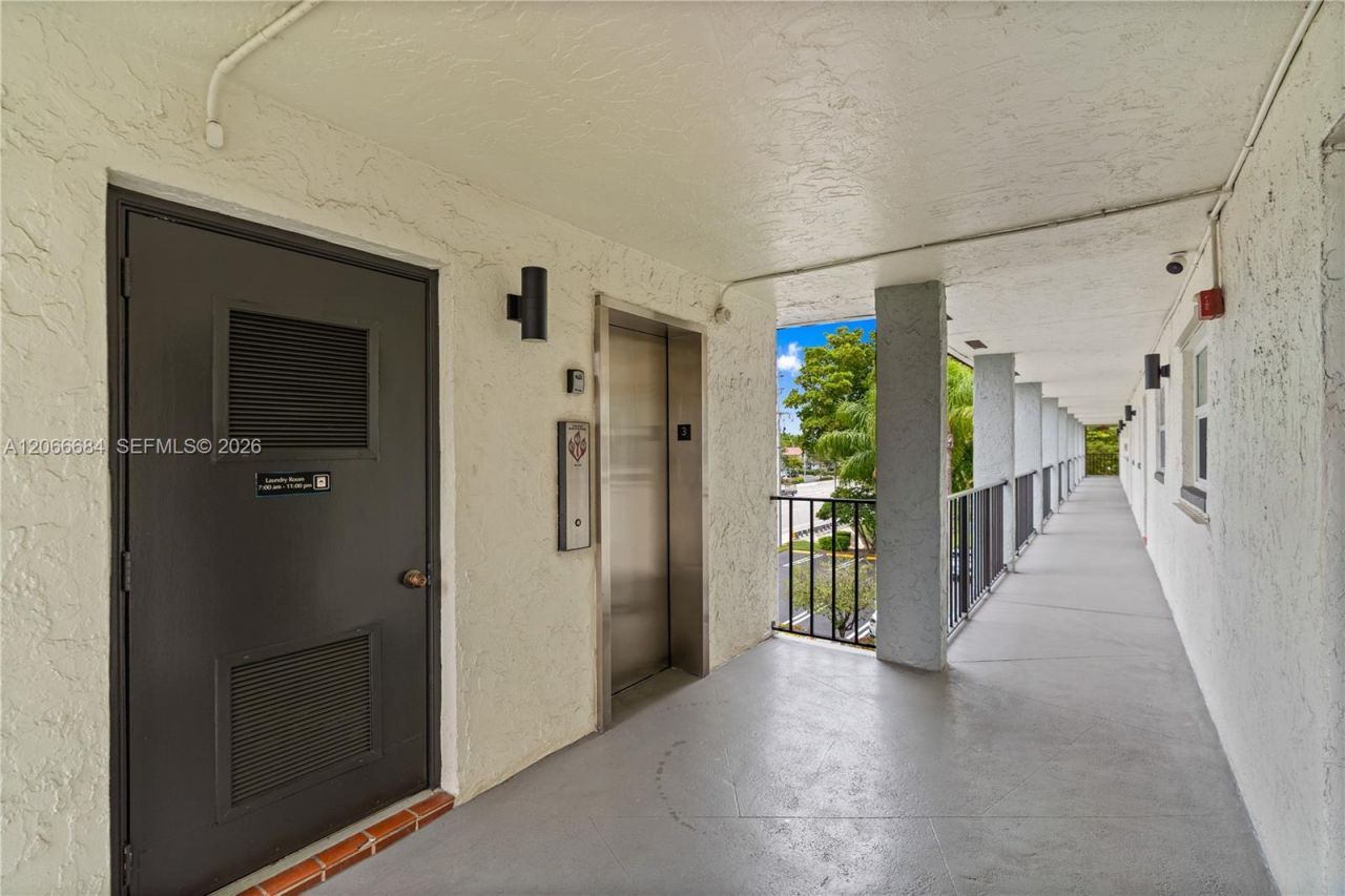 8605 W Sample Rd , Unit 306, Coral Springs, FL 33065 Photo