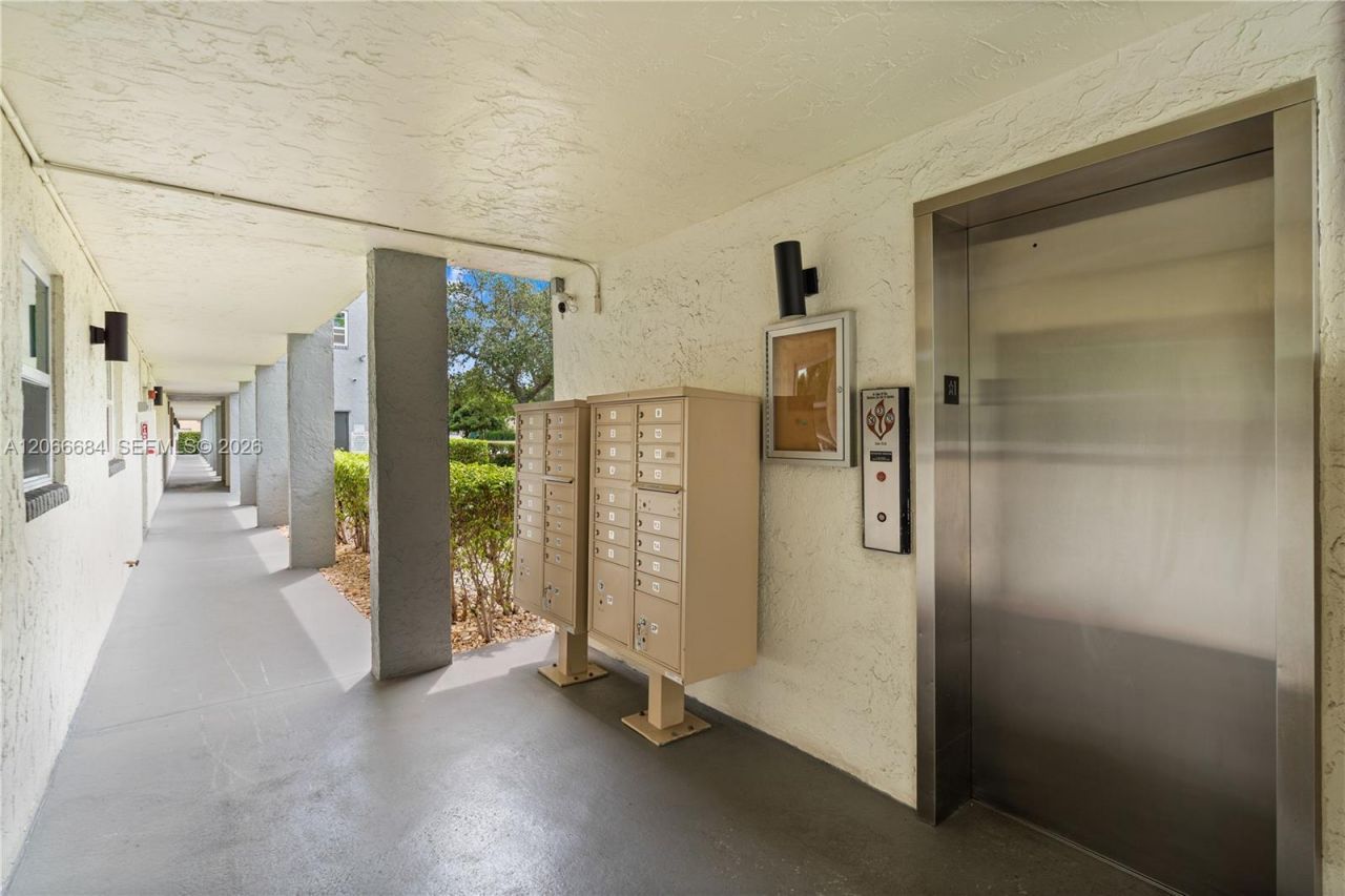 8605 W Sample Rd , Unit 306, Coral Springs, FL 33065 Photo