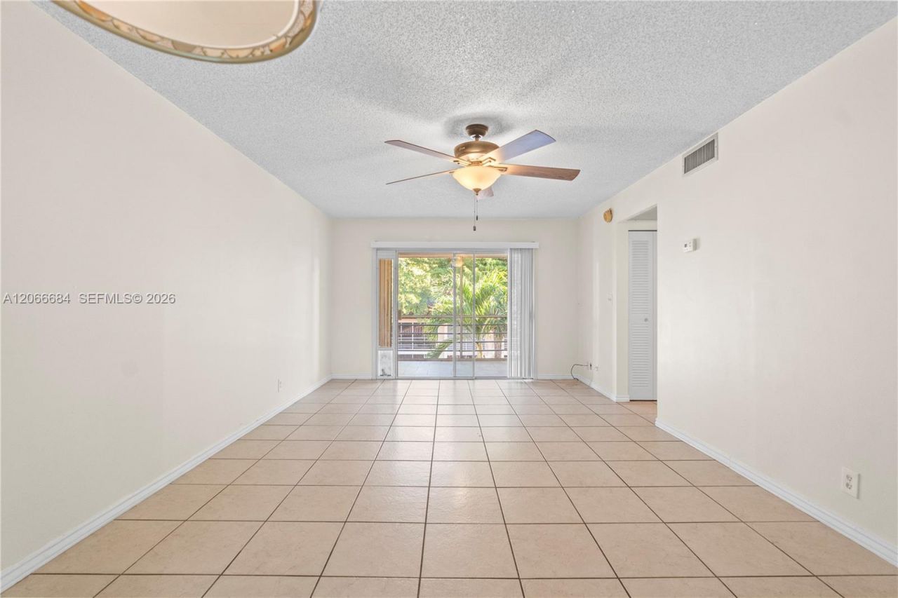 8605 W Sample Rd , Unit 306, Coral Springs, FL 33065 Photo