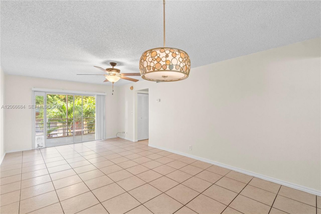 8605 W Sample Rd , Unit 306, Coral Springs, FL 33065 Photo