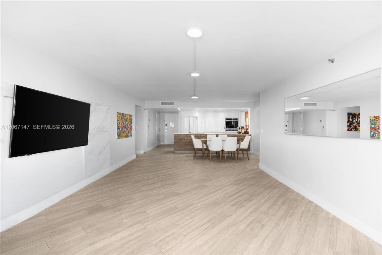 1717 N Bayshore Dr , Unit A-1951, Miami, FL 33132 Photo