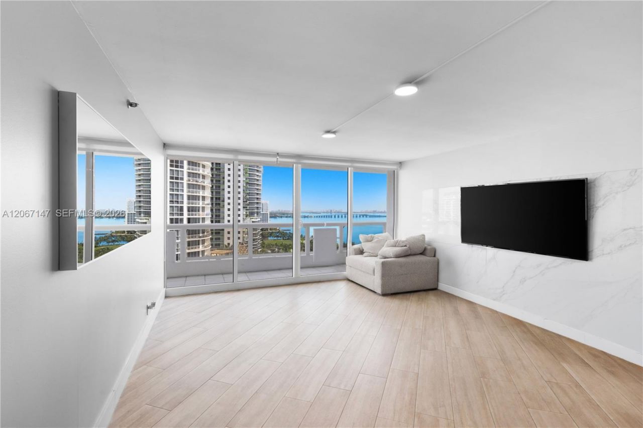 1717 N Bayshore Dr , Unit A-1951, Miami, FL 33132 Photo