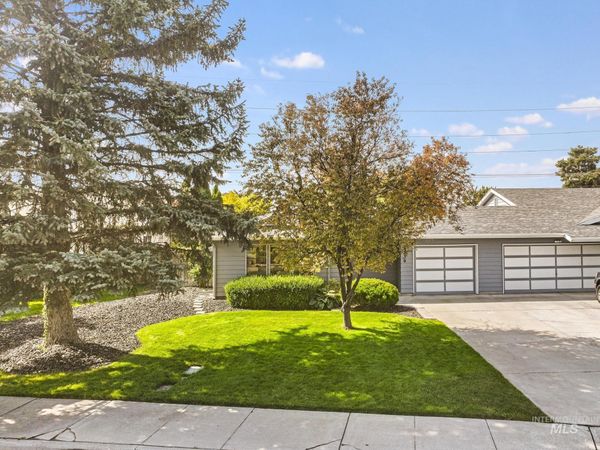 230 Meadows Ln, Twin Falls, ID 83301