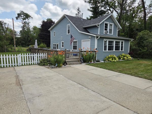N2456 Mildred St, Walworth, WI 53115