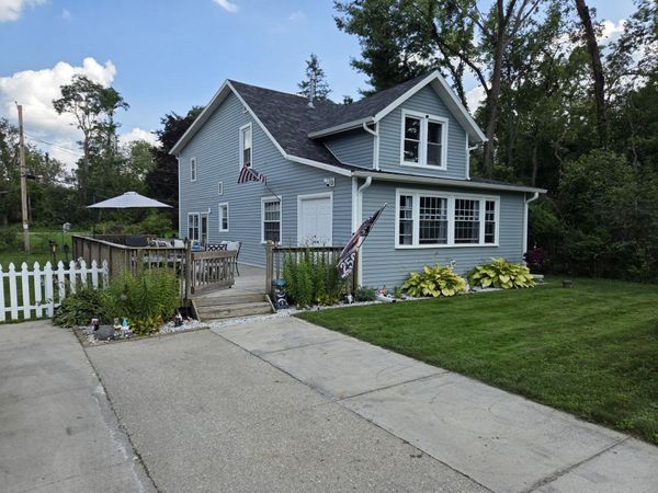 N2456 Mildred St, Walworth, WI 53115