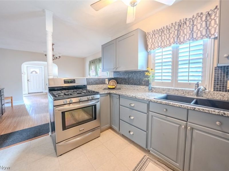 13613 Astor Avenue , Cleveland, OH 44135 Photo 13
