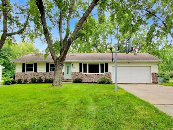 1342 Maiden Lane, St. Joseph, MI 49085