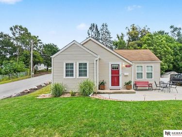3501 Martin Avenue, Omaha, NE 68112