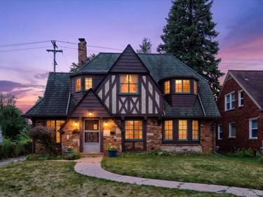 1906 E 2nd Street, Flint, Mi 48503