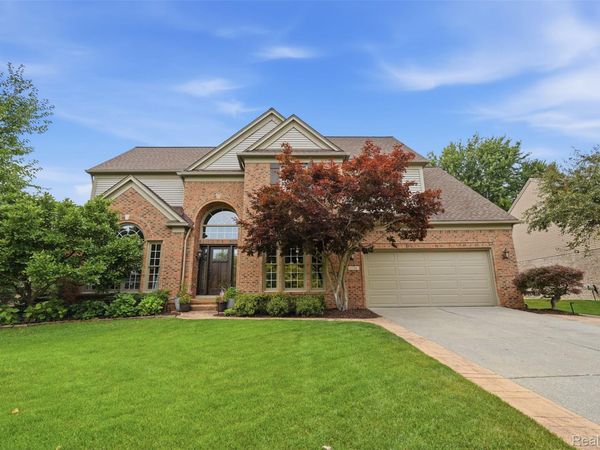 1756 Mountain Ash Drive, West Bloomfield Township, Mi 48324