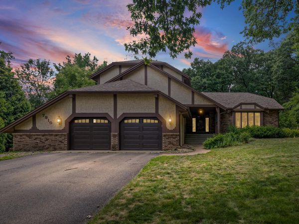 7910 Lower 139th Court, Apple Valley, MN 55124