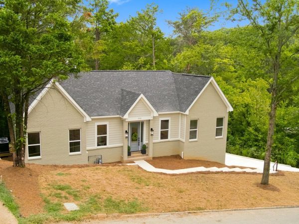 1721 Starboard Drive, Hixson, TN 37343