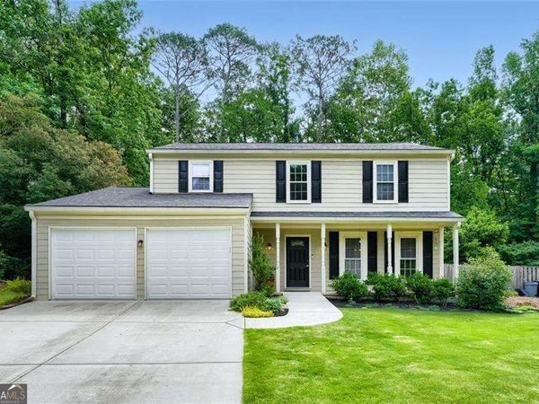 235 Barrington Drive E, Roswell, GA 30076