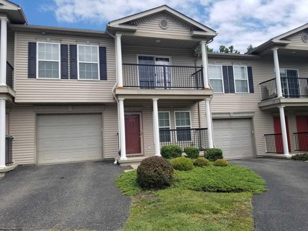 136 Barrington Court, Bridgeport, WV 26330