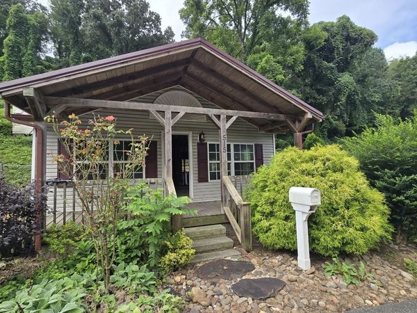 515 E Race St , Kingston, TN 37763