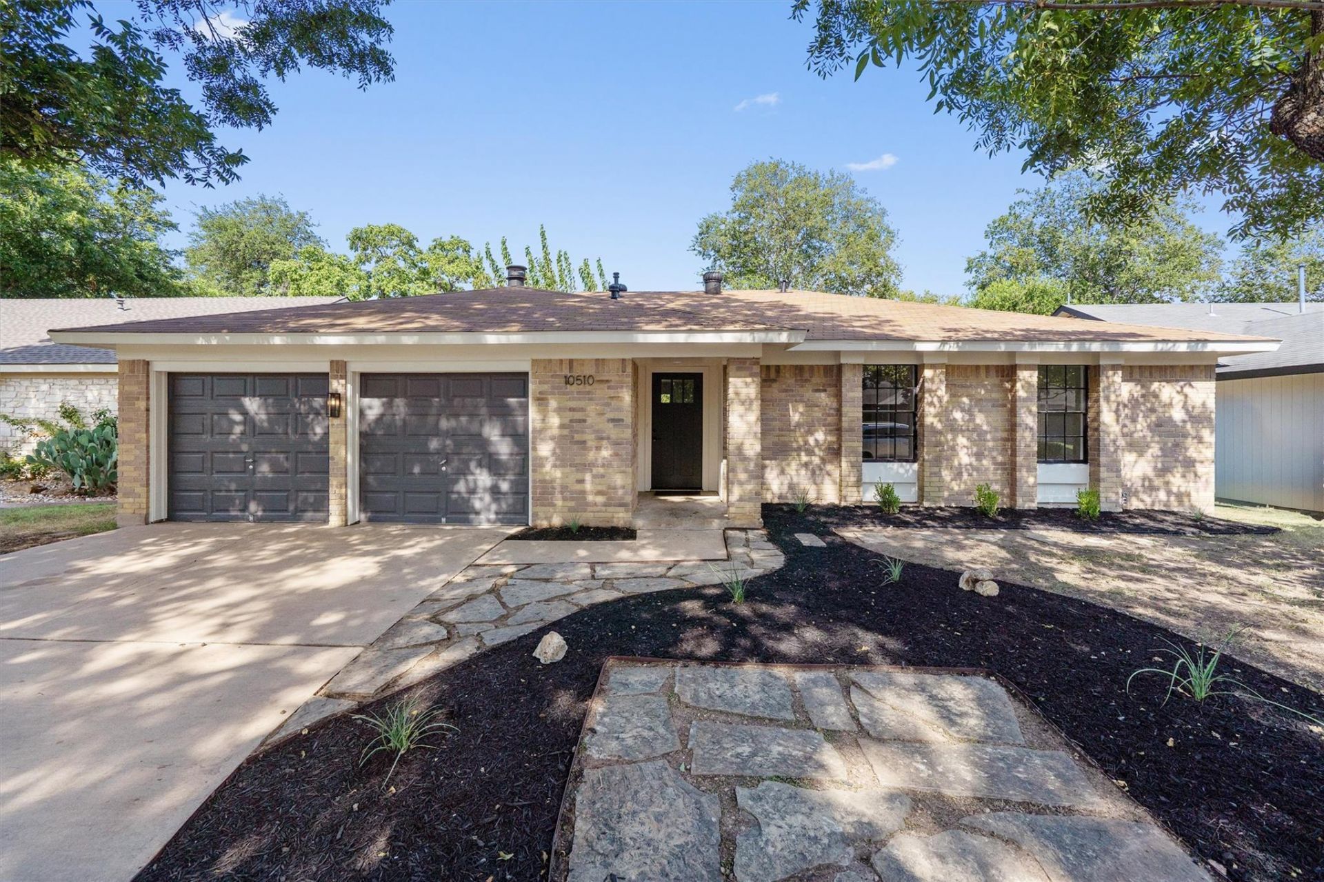 10510 School House Ln, Austin, TX 78750 Main Photo