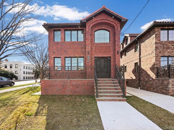 38-40 215 Street , Flushing, NY 11361
