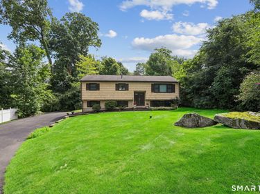 14 Clark, New Fairfield, CT 06812