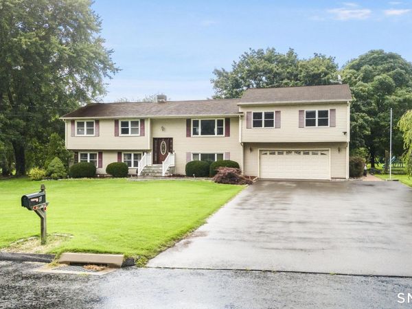 6 Ruta, North Branford, CT 06472