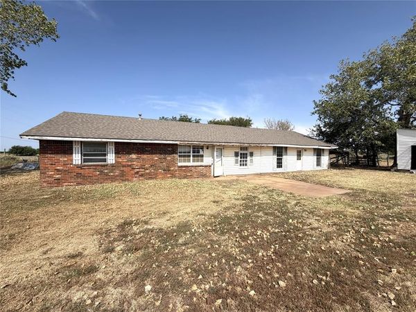 1686 County Road 1264 Road, Tuttle, OK 73089