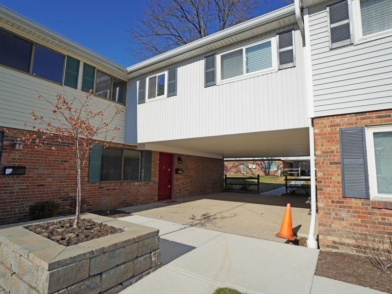 7752 Montgomery Road, Sycamore Township, OH 45236 Photo 2