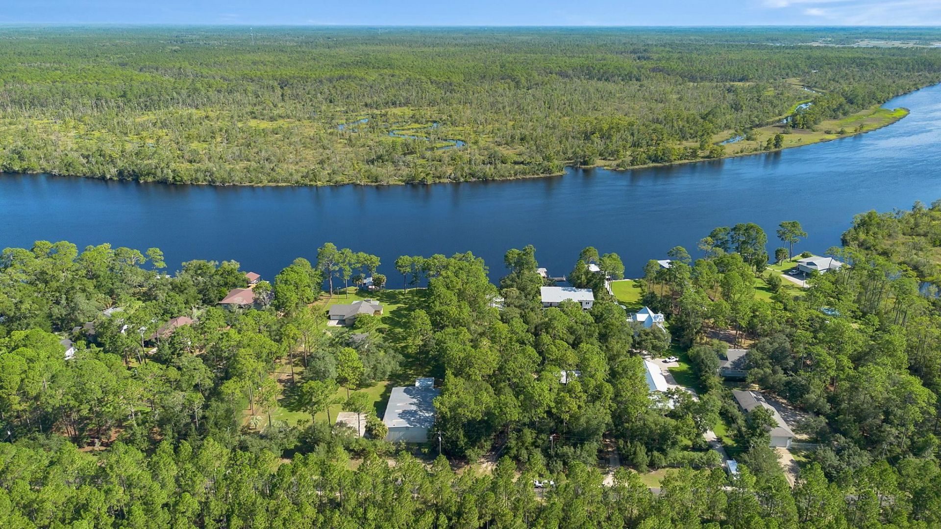 241 Rio Vista Drive, Sopchoppy, FL 32358 Photo