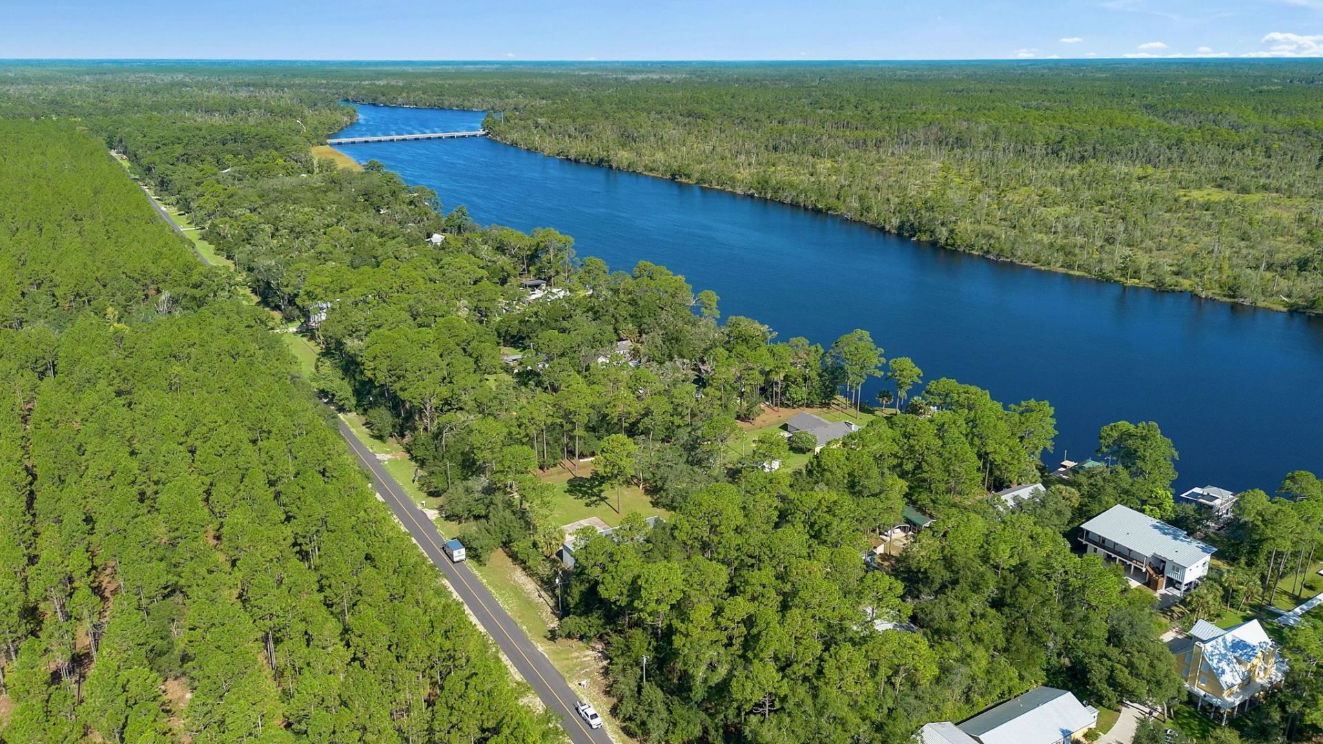 241 Rio Vista Drive, Sopchoppy, FL 32358 Photo