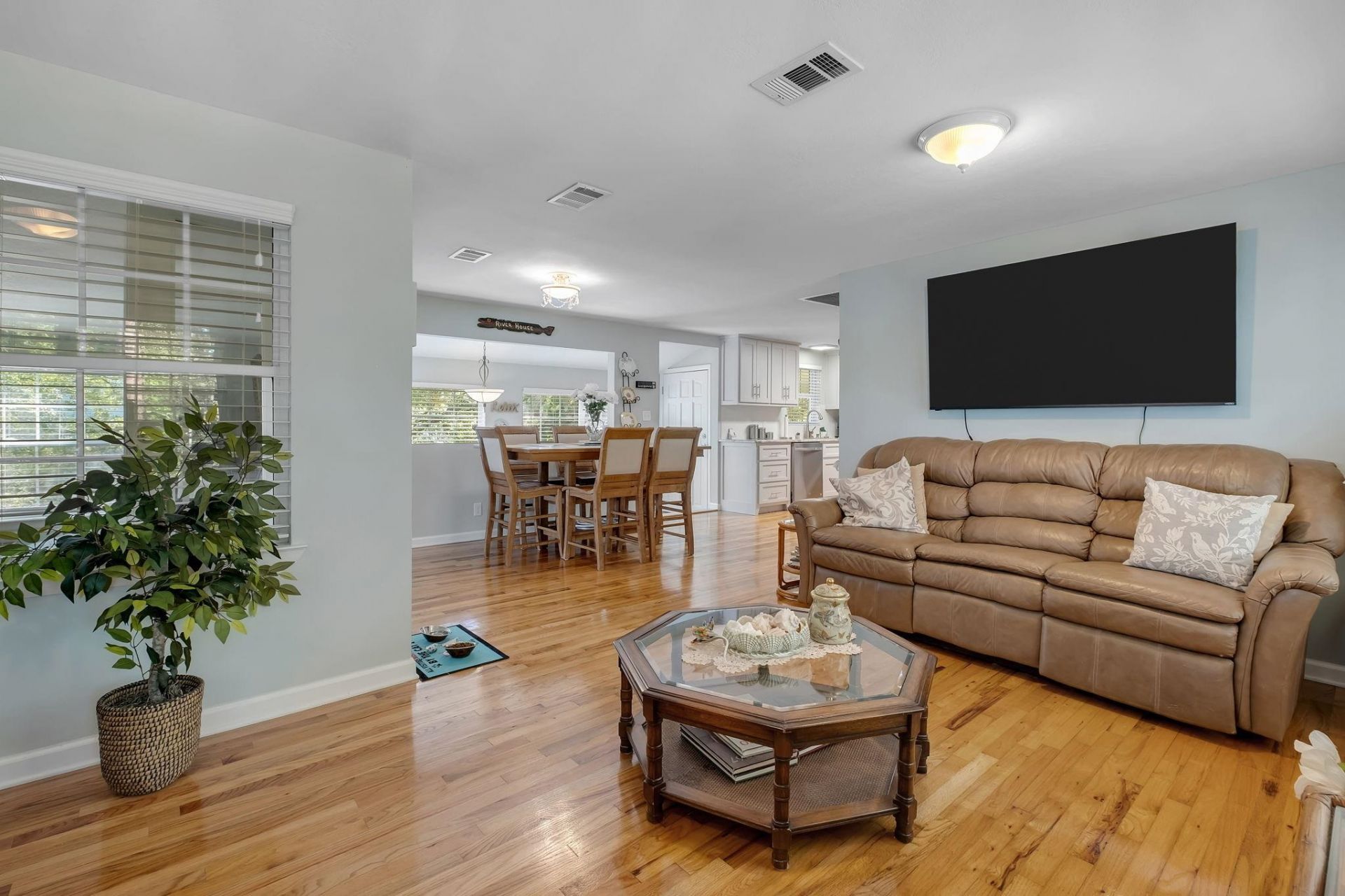 241 Rio Vista Drive, Sopchoppy, FL 32358 Photo