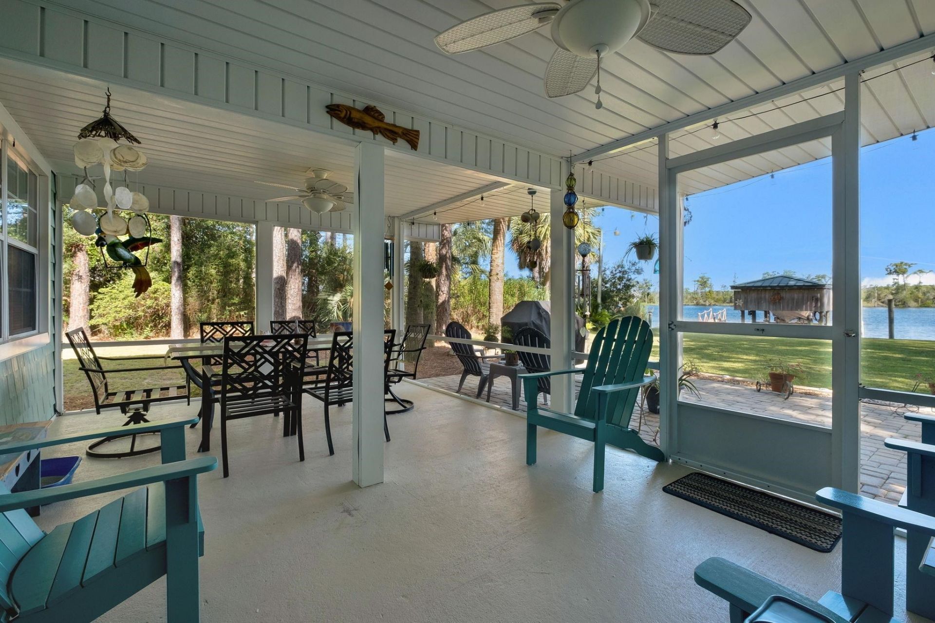 241 Rio Vista Drive, Sopchoppy, FL 32358 Photo