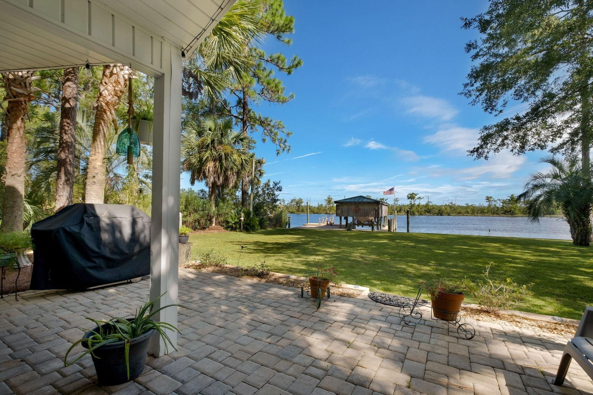 241 Rio Vista Drive, Sopchoppy, FL 32358 Photo