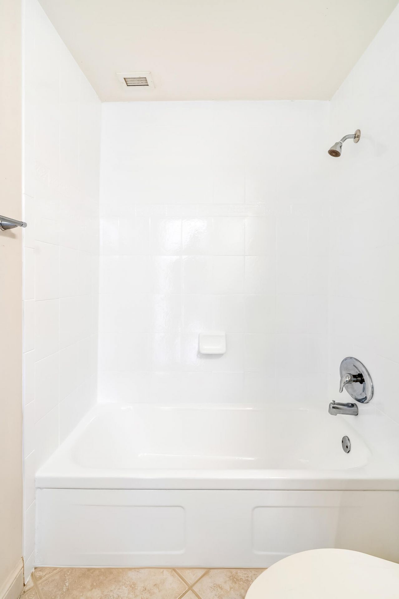 2895 NE 32nd Street, Unit 207, Fort Lauderdale, FL 33306 Photo
