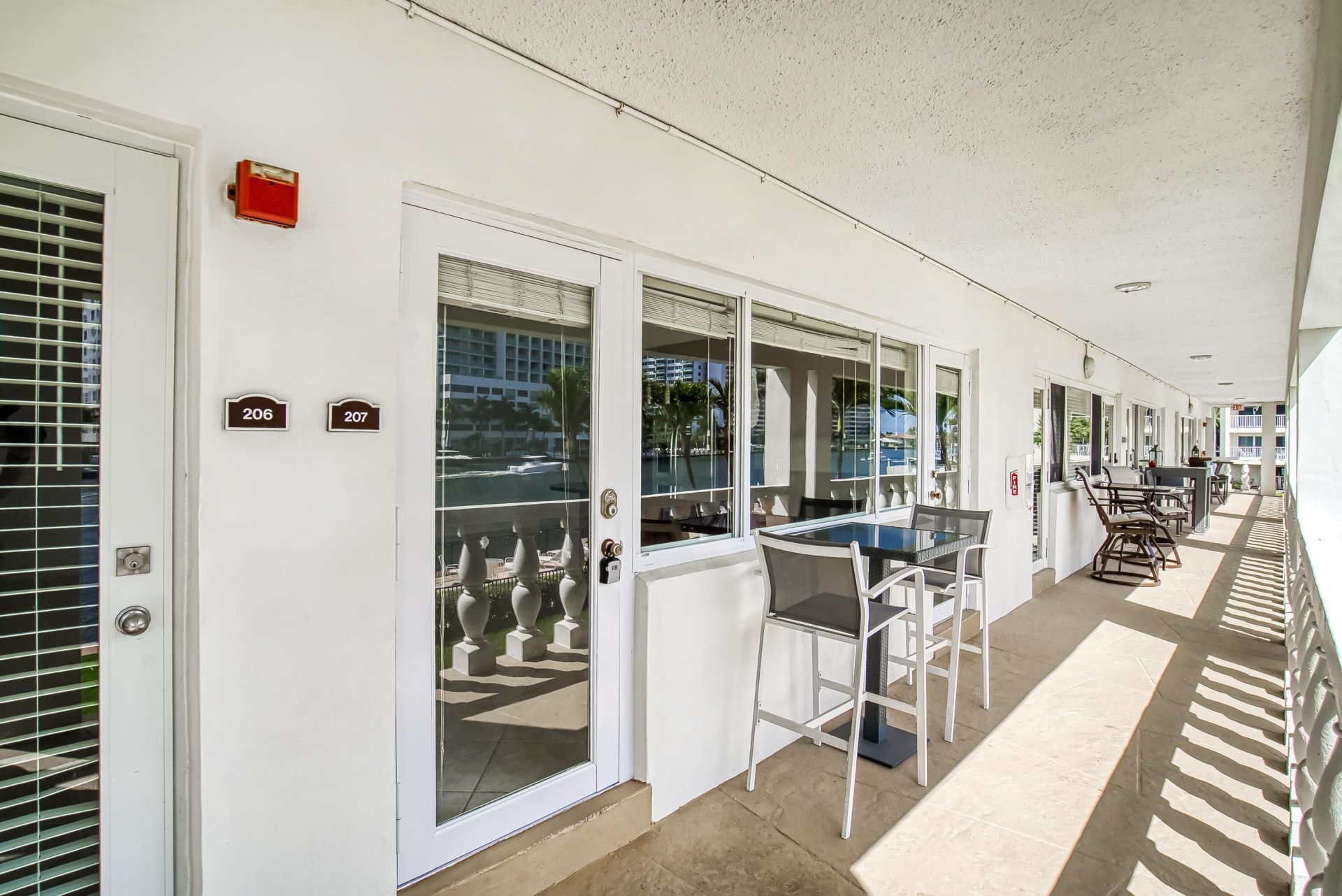 2895 NE 32nd Street, Unit 207, Fort Lauderdale, FL 33306 Photo