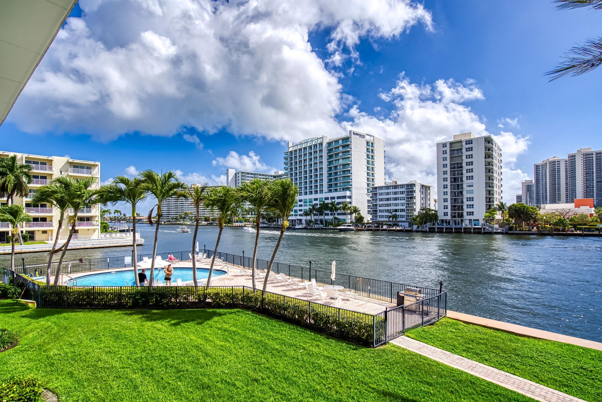 2895 NE 32nd Street, Unit 207, Fort Lauderdale, FL 33306 Photo