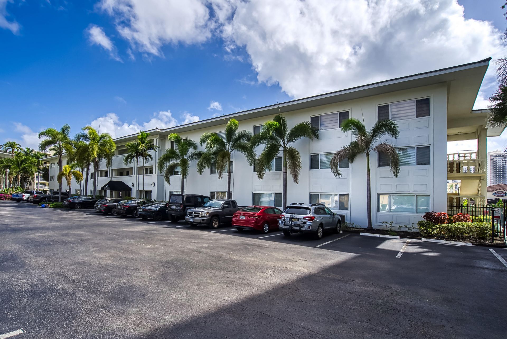 2895 NE 32nd Street, Unit 207, Fort Lauderdale, FL 33306 Photo