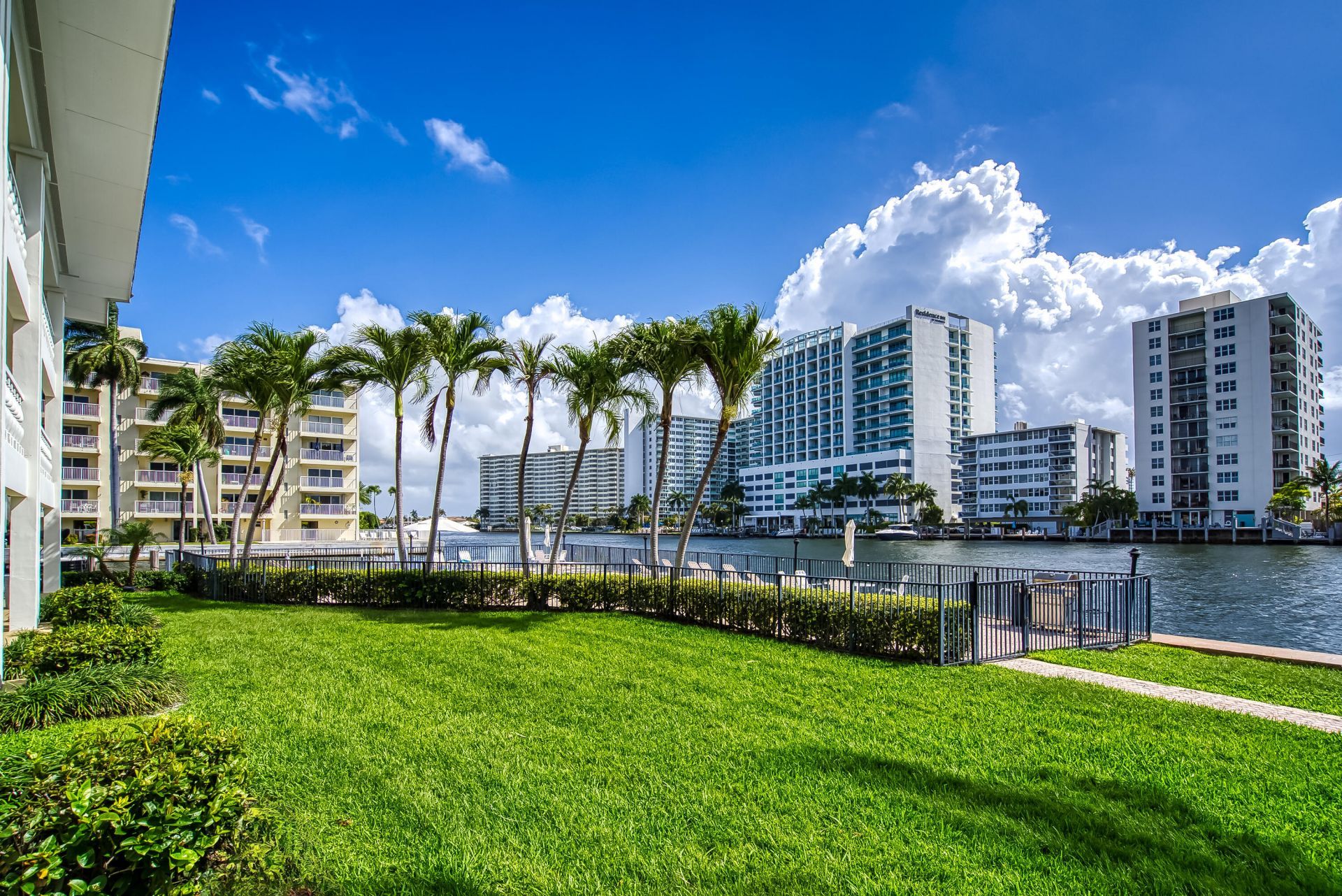 2895 NE 32nd Street, Unit 207, Fort Lauderdale, FL 33306 Photo