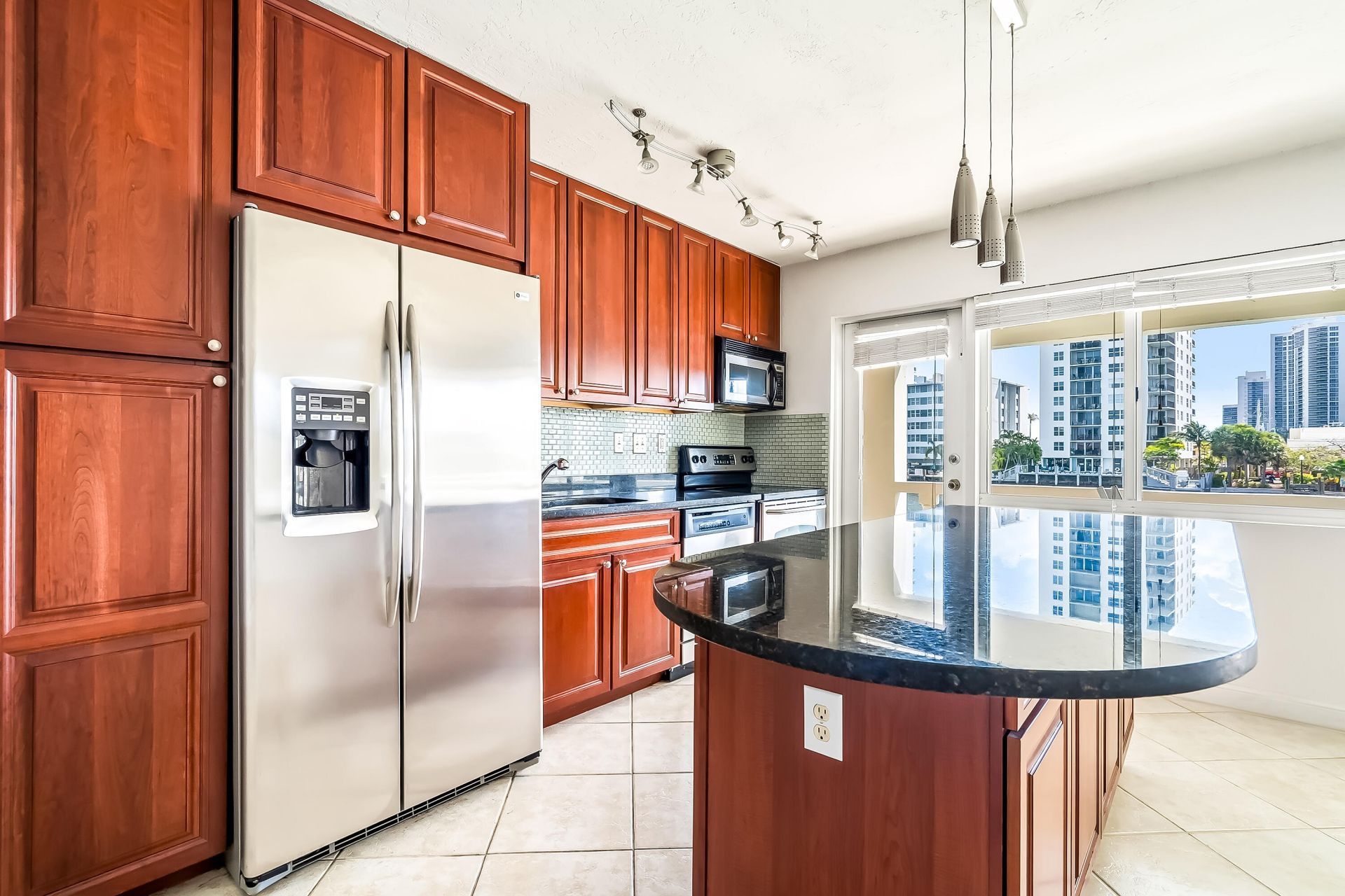 2895 NE 32nd Street, Unit 207, Fort Lauderdale, FL 33306 Photo